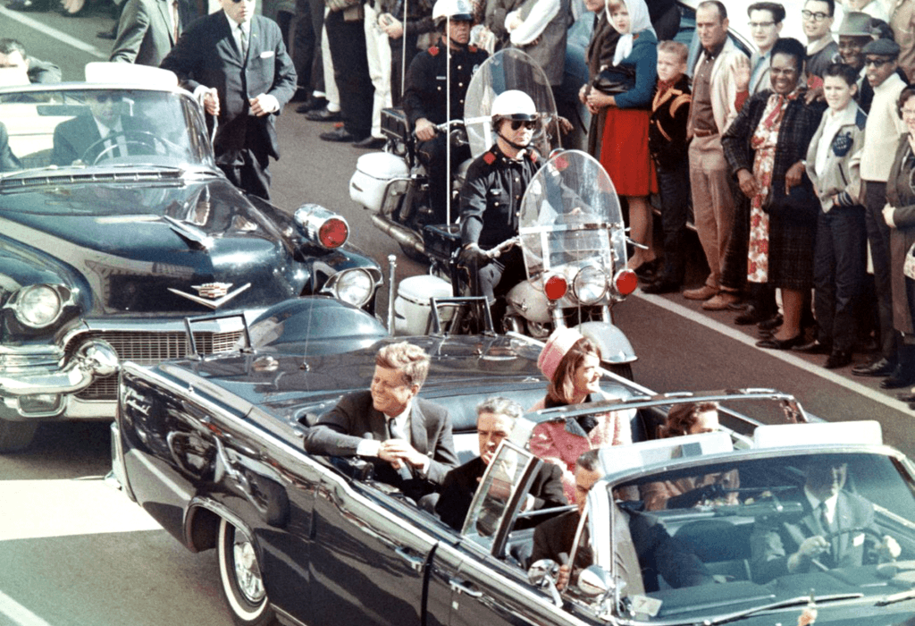 1200px-JFK_limousine