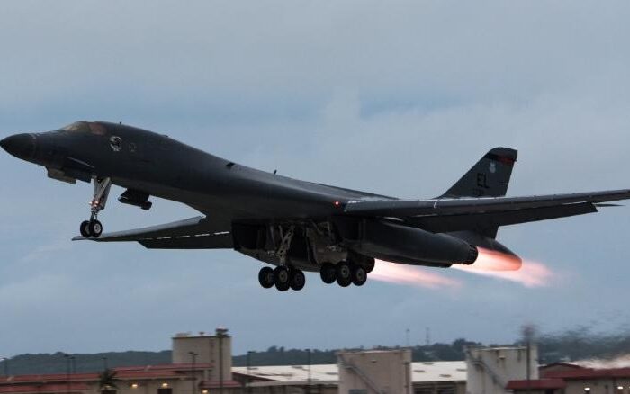 171011160037-b-1-bomber-andersen-10-11-exlarge-169