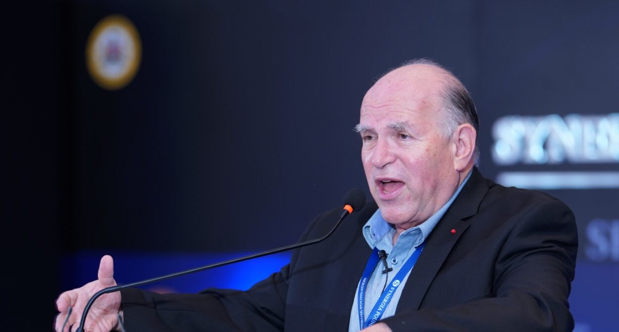 Uzi Arad