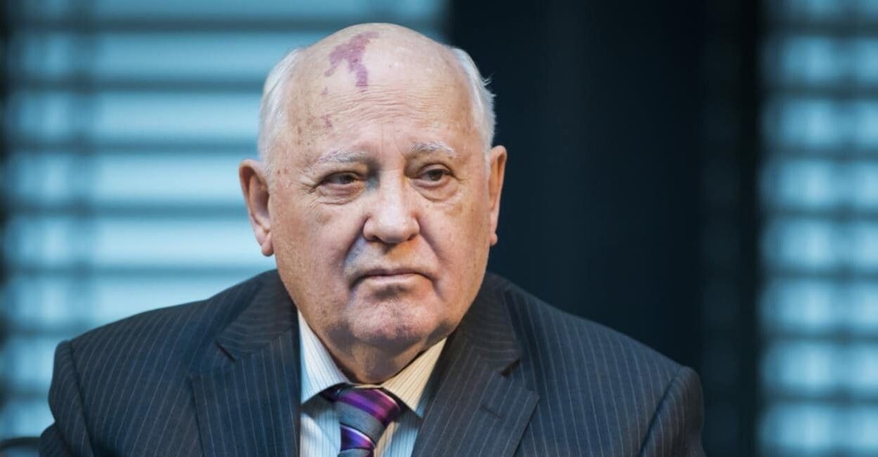 PX10550719-AFP-Gorbachev-xlarge_trans_NvBQzQNjv4BqqVzuuqpFlyLIwiB6NTmJwViKgdjOUcdT7bIRc_Wkhk8