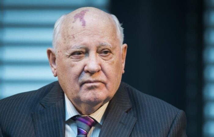 PX10550719-AFP-Gorbachev-xlarge_trans_NvBQzQNjv4BqqVzuuqpFlyLIwiB6NTmJwViKgdjOUcdT7bIRc_Wkhk8