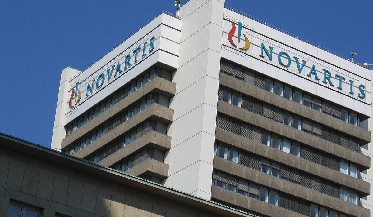 1200px-Industria_Novartis