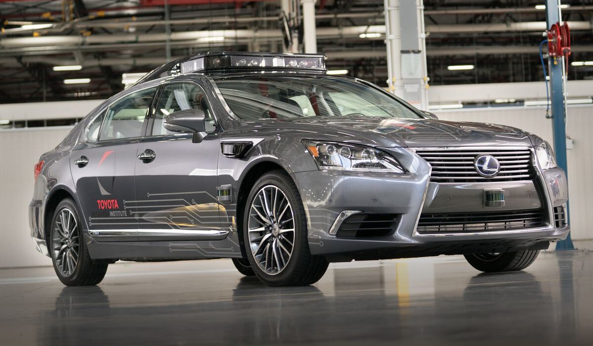 Full_car_front_B