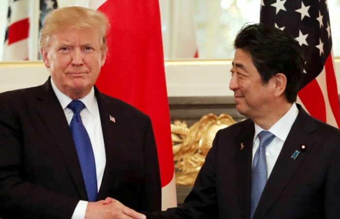 2017-11-06T075947Z_1921460269_RC117C5E4D80_RTRMADP_3_TRUMP-ASIA-JAPAN-940x580
