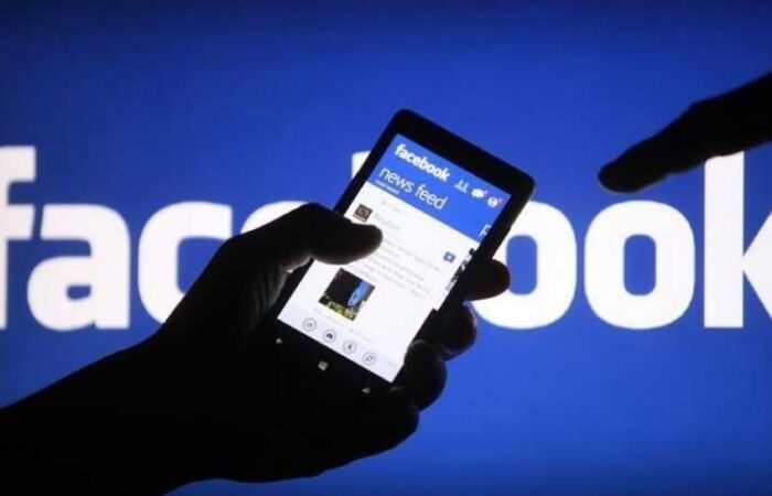 674834-facebneook