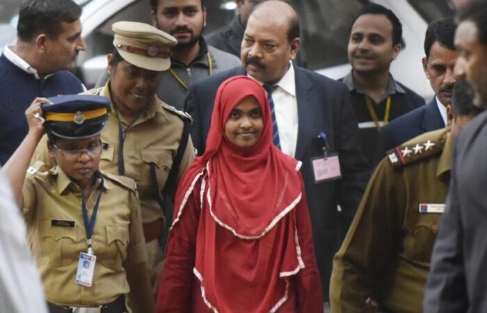 hadiya_6691eae0-001b-11e8-a2b4-180df2fa46c1