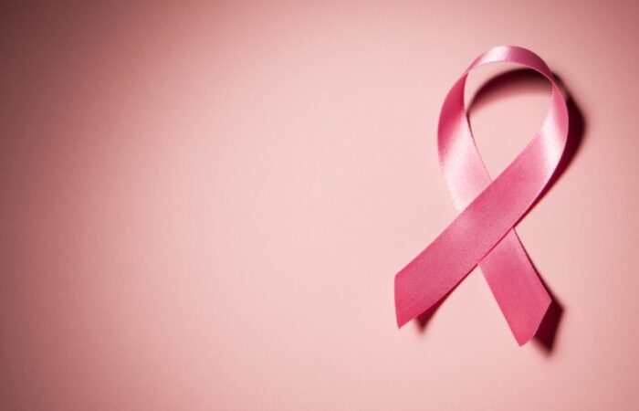 141210-breastcancer-stock