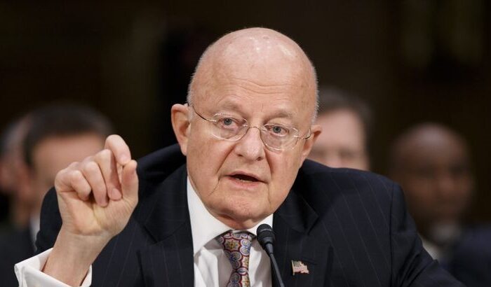 3_192015_clapper28201_c0-93-5184-3115_s885x516
