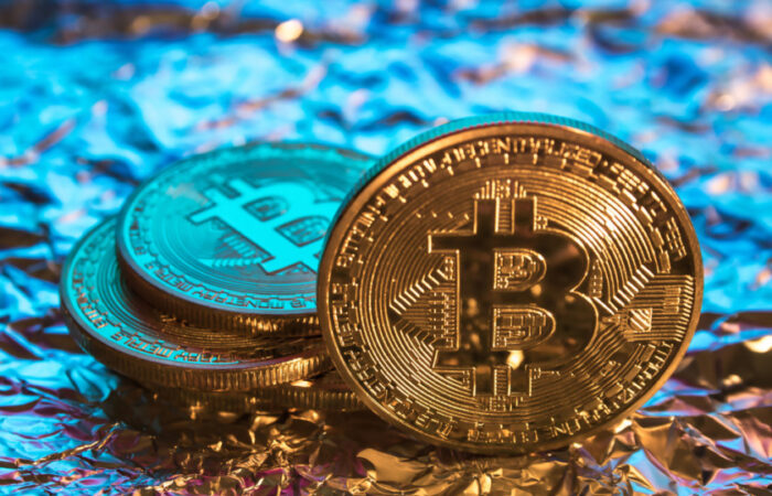 Bitcoin_2-840x560
