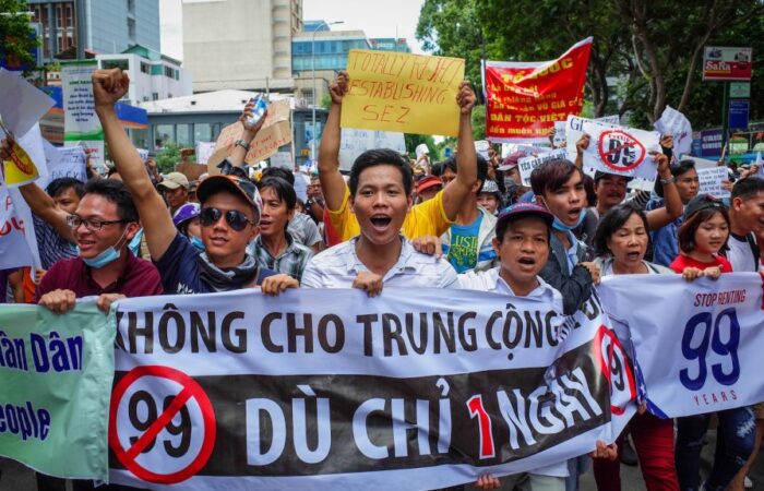Vietnam-Protests-SEZ-Law-June-10-2018-960x576