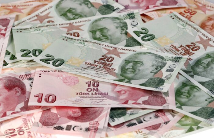 2018-08-10t143206z_1862982027_rc169f5c7710_rtrmadp_3_turkey-currency-turks
