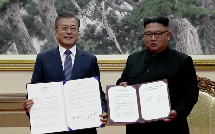 180918222704-kim-moon-signing-0918-screengrab-exlarge-169