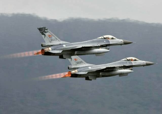 Taiwan-begins-F-16-upgrade-program-640x480 (1)