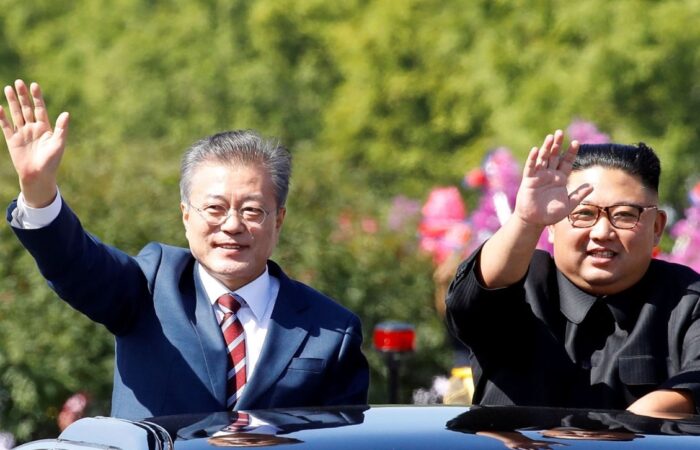 skynews-moon-jae-in-kim-jong-un_4424995