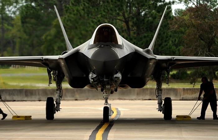 F-35-0006L