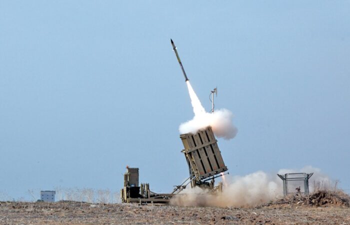 Flickr_-_Israel_Defense_Forces_-_Iron_Dome_Intercepts_Rockets_from_the_Gaza_Strip