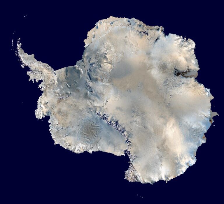 Antarctica_6400px_from_Blue_Marble