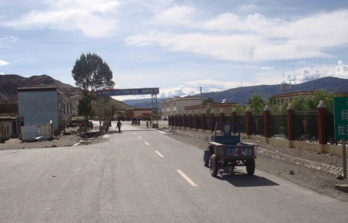 国道219_State_Road_219_China_Xinjiang_Urumqi_Welcome_you_to_tour_the_-_panoramio