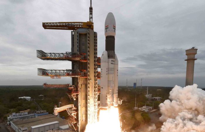 Chandrayaan_2_Module_on_GSLV_MK_III_-_Lift_off_-_2