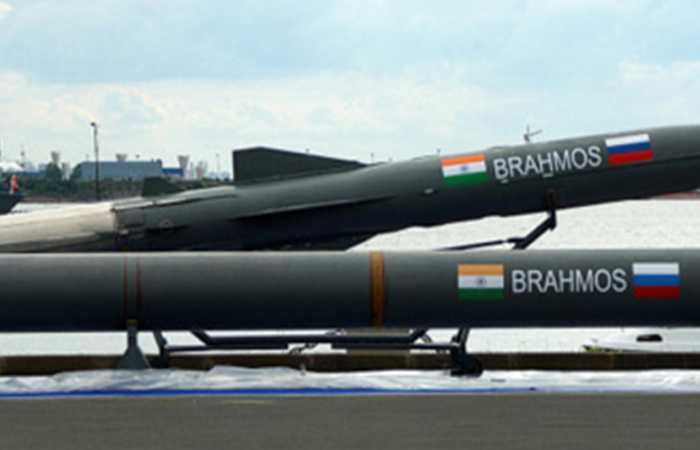 https://www.thehindu.com/news/national/we-share-robust-defence-framework-with-both-us-and-russia-gen-rawat/article32531228.ece